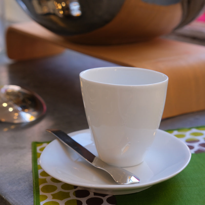 THIRSTY CUP
