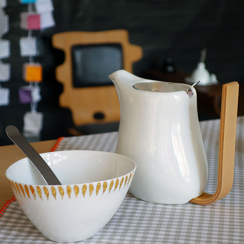 FAMISHED BOWL, wisps