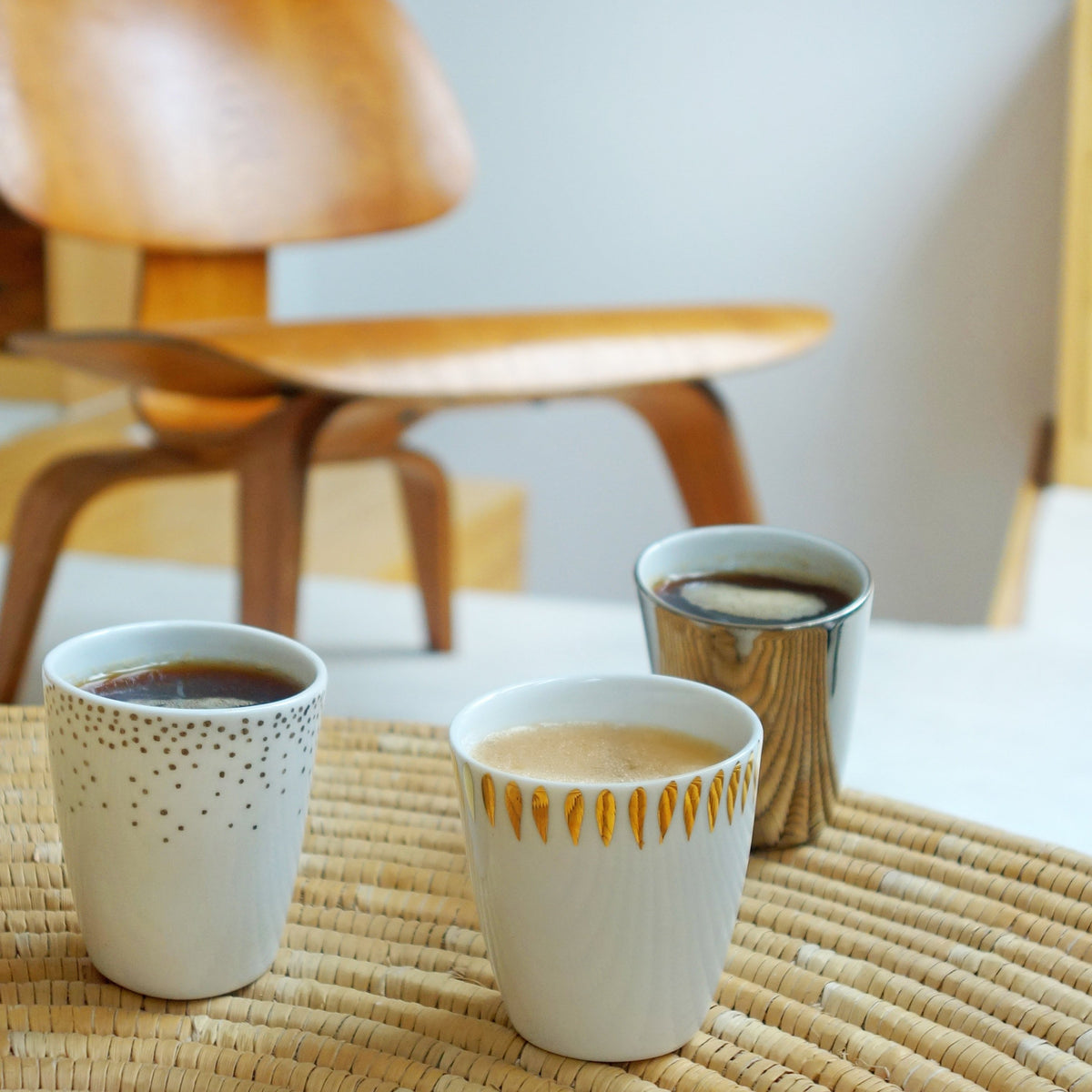 trio de tasses à expresso assorties en porcelaine blanche, or et argent - tsé tsé