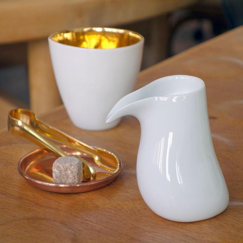 petit pot à lait en porcelaine avec un bec verseur - tsé tsé