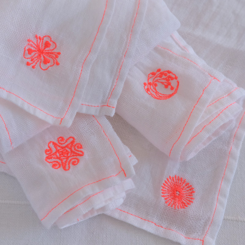 QUATRE SERVIETTES EN LIN