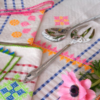 STAMPED SALAD SERVERS