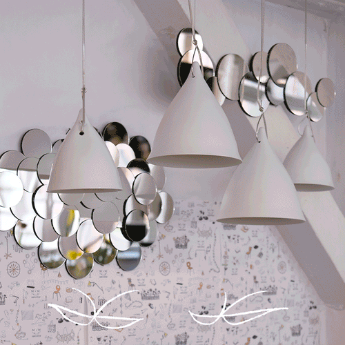 LARGE CORNETTE IN SUSPENSION, shiny or matte porcelain