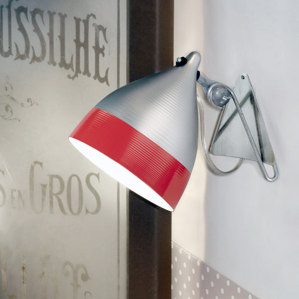 CORNETTE wall lamp, two-tone red