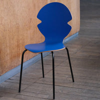 THE DISTINGUISHED CHAIR, blue