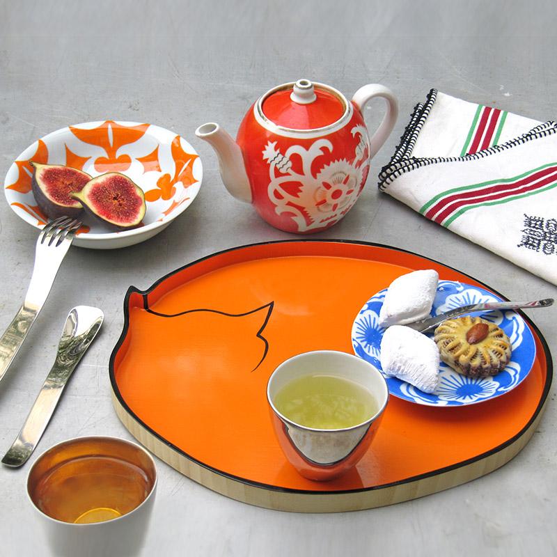 vaisselle ouzbek colorée et plateau orange en forme de chat - tsé tsé